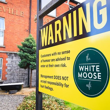 Charleville Lodge Hotel Dublin Bagian luar foto