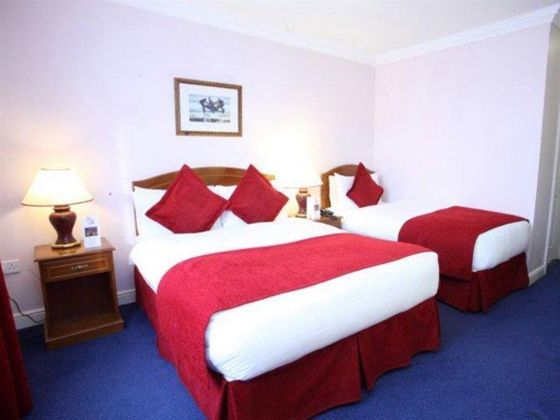 Charleville Lodge Hotel Dublin Bagian luar foto