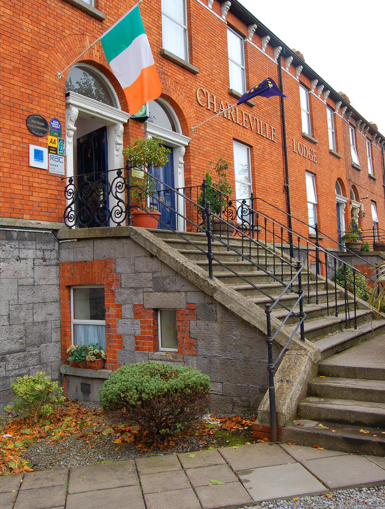 Charleville Lodge Hotel Dublin Bagian luar foto