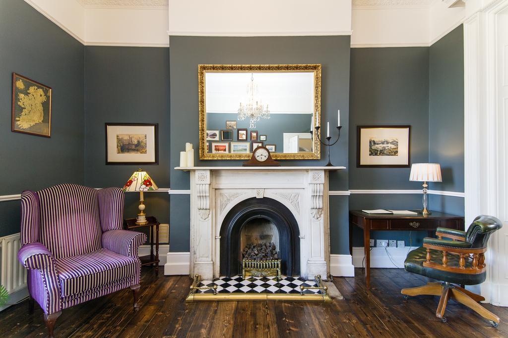 Charleville Lodge Hotel Dublin Bagian luar foto